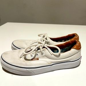 White Vintage Vans size 7.5 US.